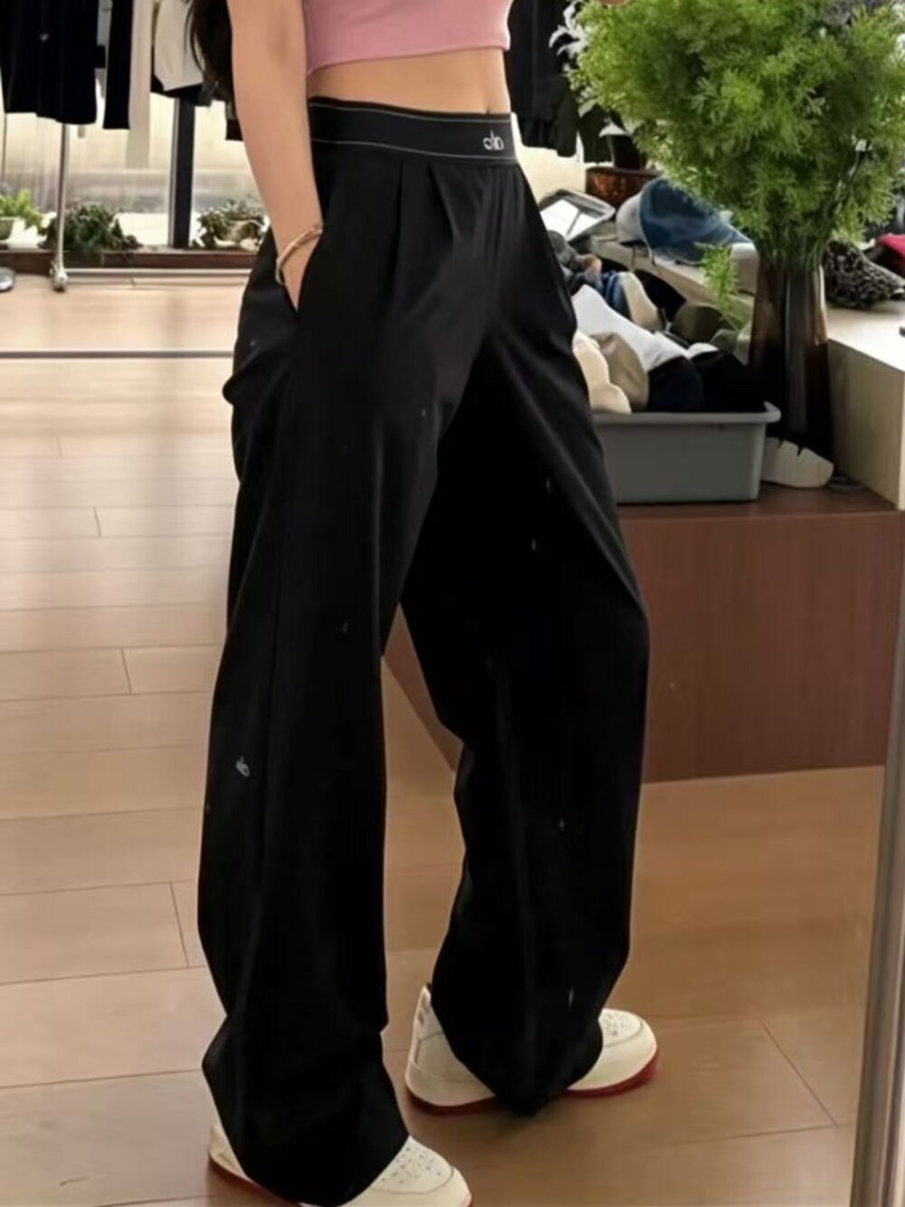🏝ALO Yoga Women's Black Suit Up Trouser (Regular 30 inch)Size: XS/S